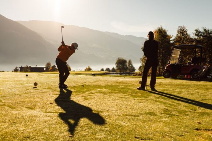 Birdie Golferlebnisse mit Freunden im Herbst Quelle: Jukka Pehkonen (Golfclub Zillertal-Uderns)