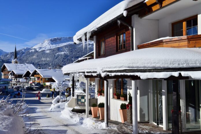 „Still, still, hüüt isch Advänt“ im Kleinwalsertaler Jagdhof. Winterzauber im Kleinwalsertal Quelle: Werbewind (Hotel Jagdhof)